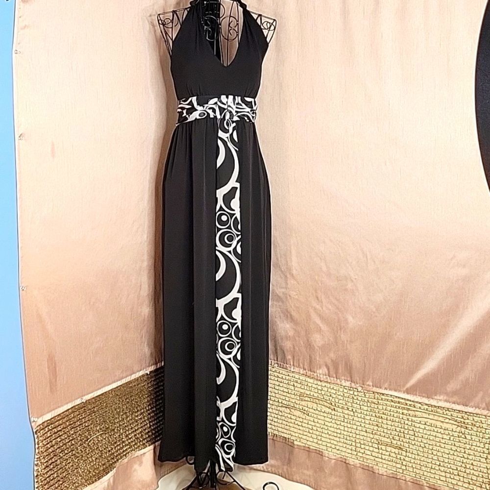 J. B.S. Black and White Abstract Maxi Dress Size 4